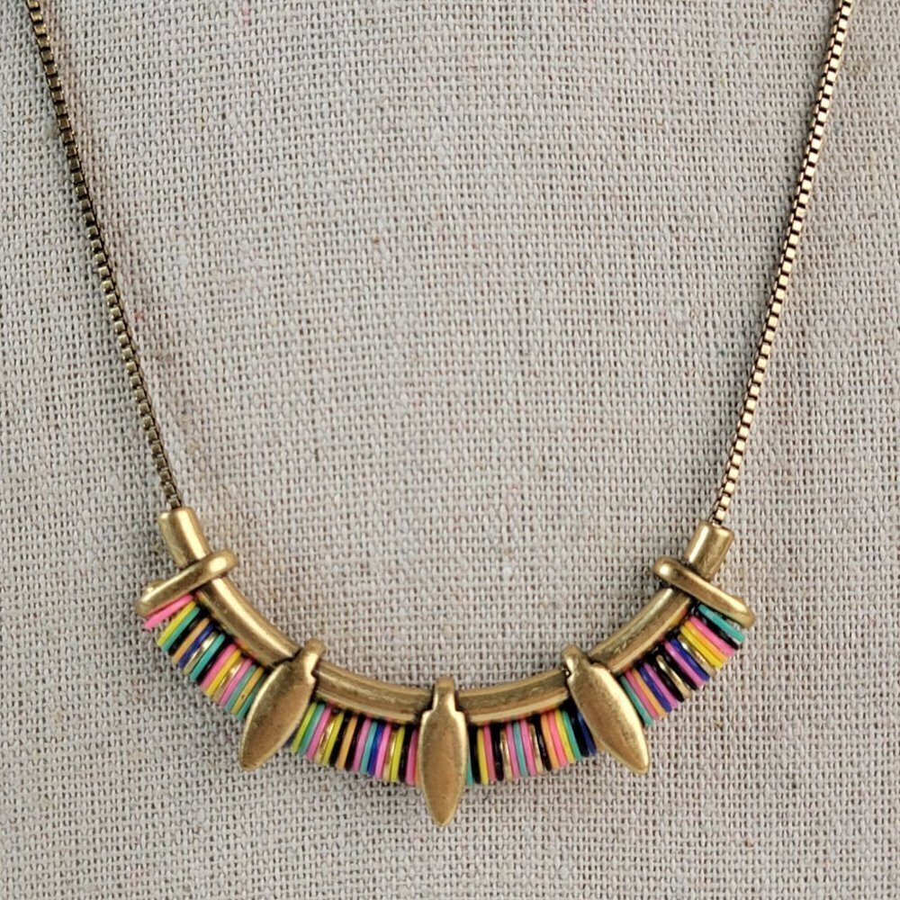 Stella & Dot Wanderer Necklace 20 Inch Gold-Tone Multicolor Ring Charm Bar